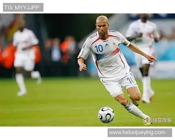 纵览世界足坛巨星风采全面记录辉煌生涯与经典瞬间 纵览世界足坛巨星风采全面记录辉煌生涯与经典瞬间